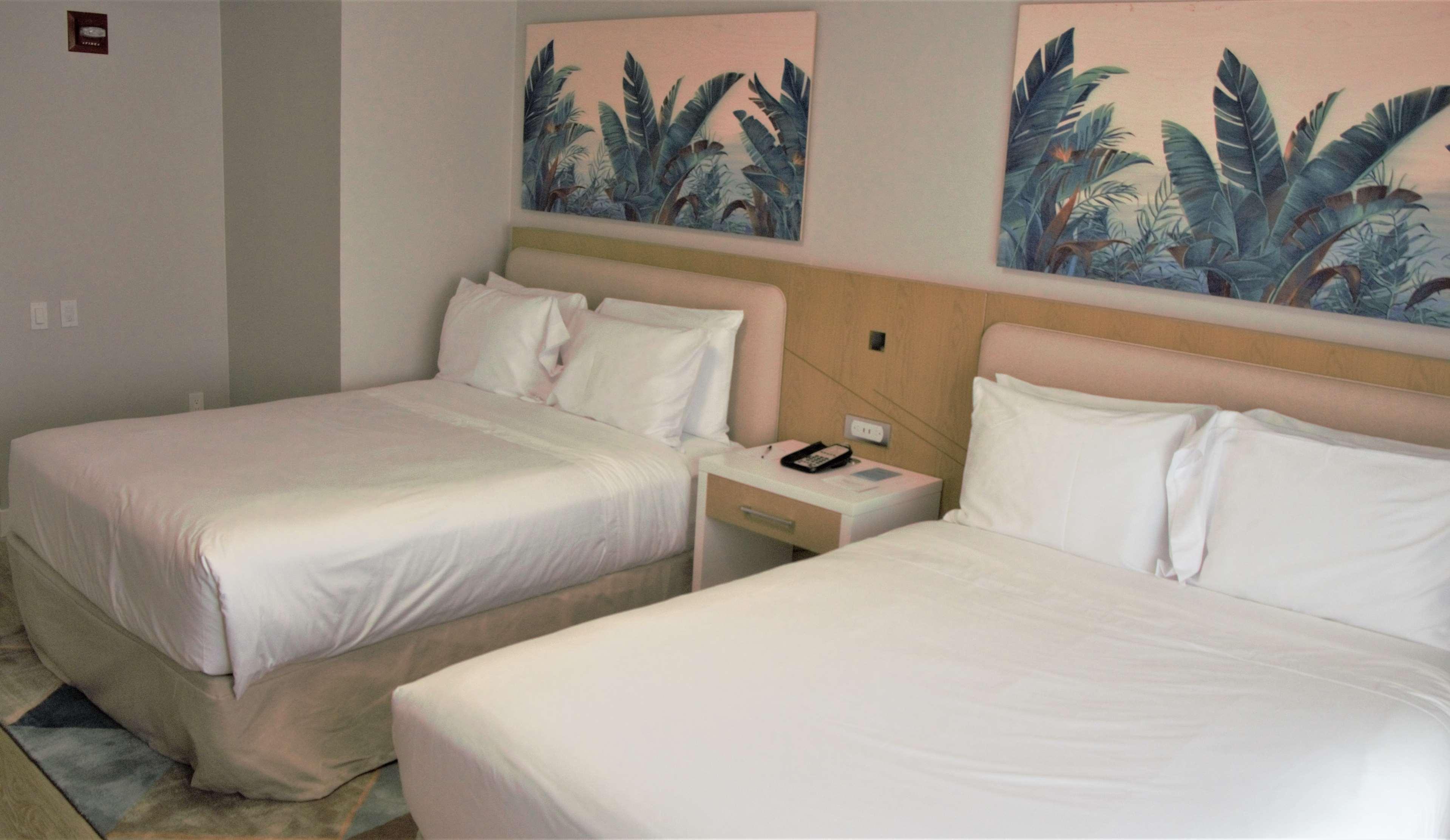 Radisson Resort Miami Beach Exterior photo