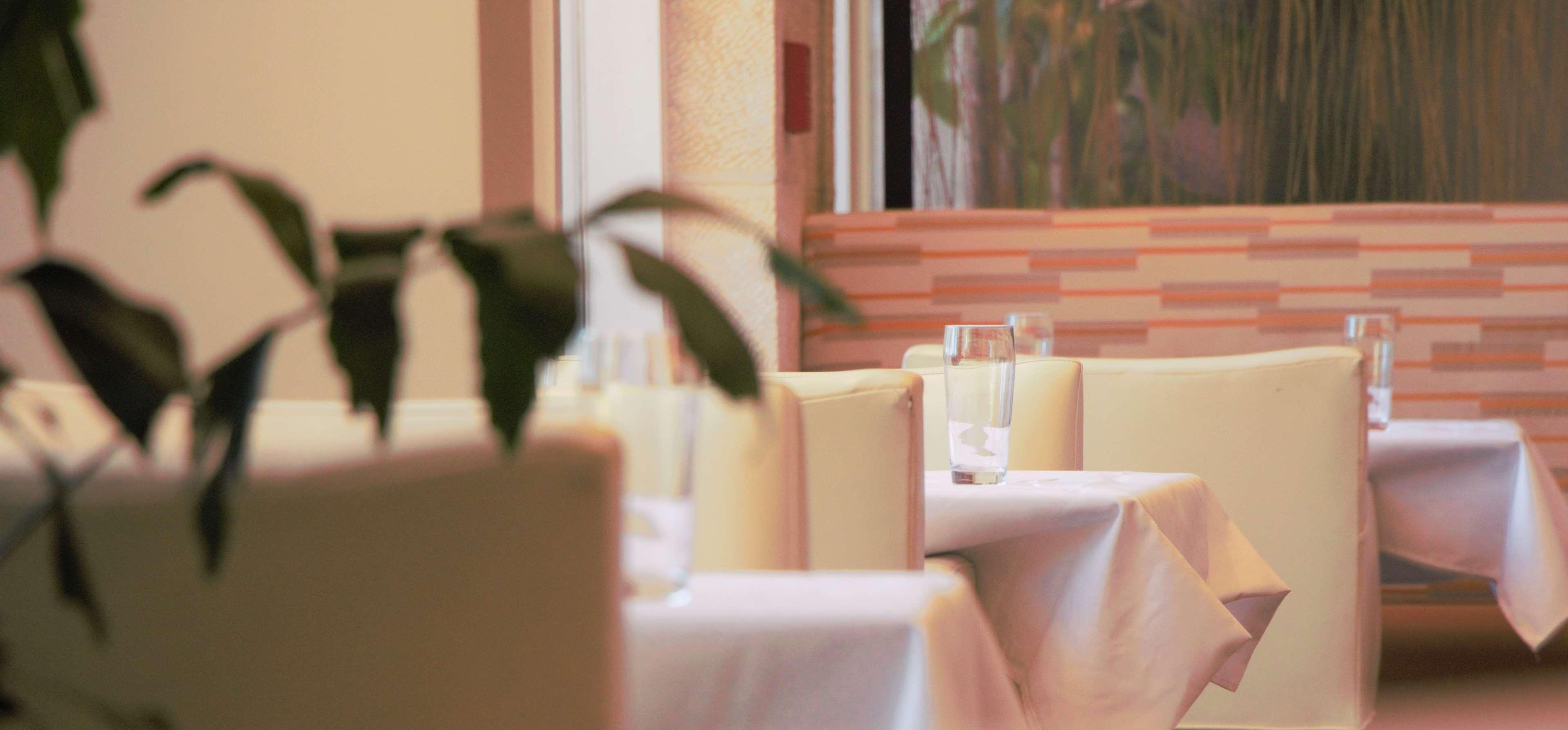 Radisson Resort Miami Beach Exterior photo