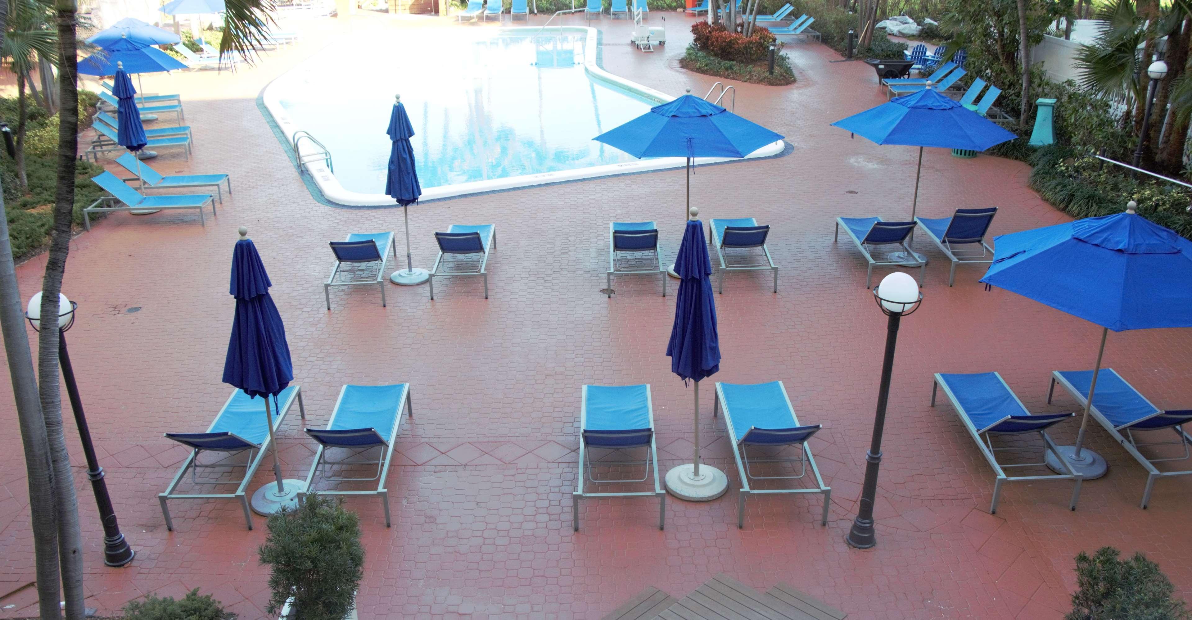 Radisson Resort Miami Beach Exterior photo