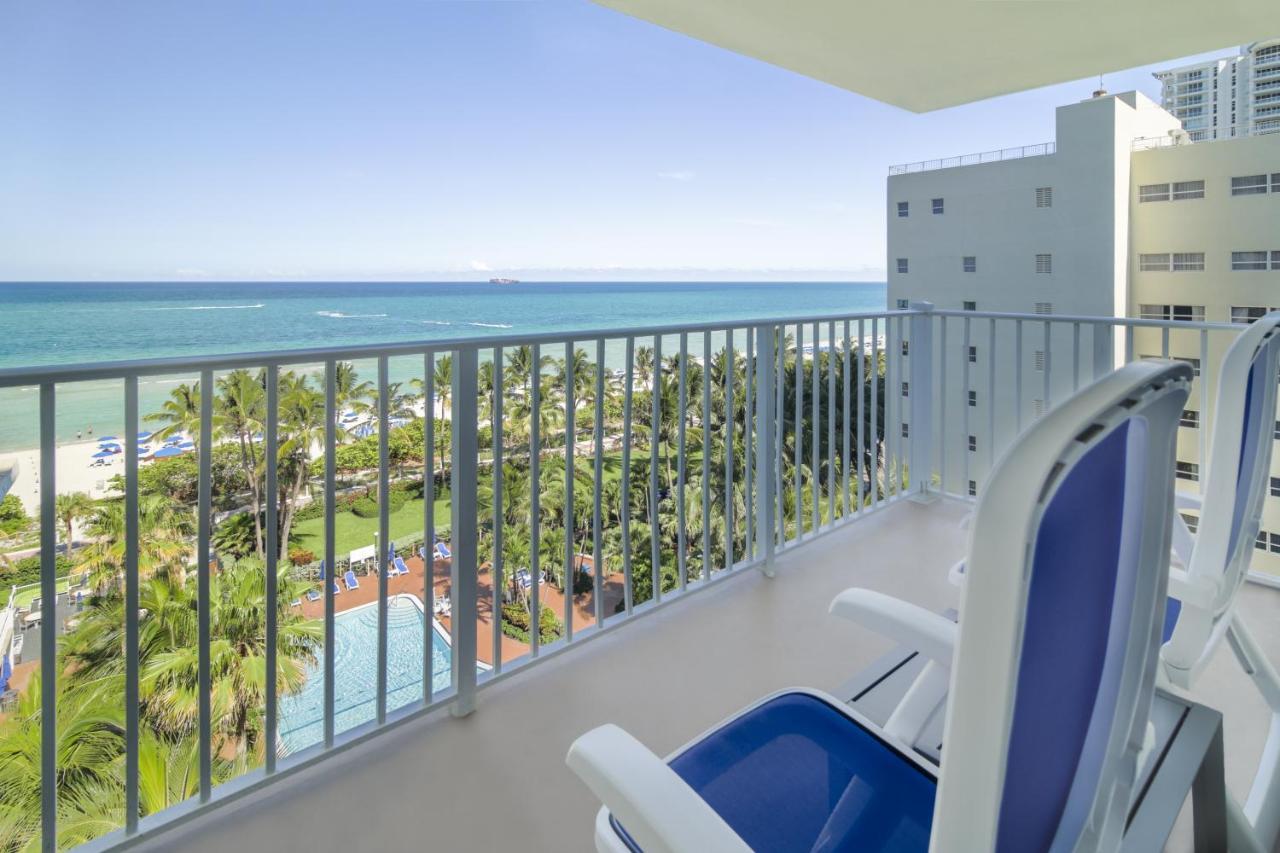 Radisson Resort Miami Beach Exterior photo